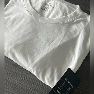 Men’s long sleeve fabletics . NWT